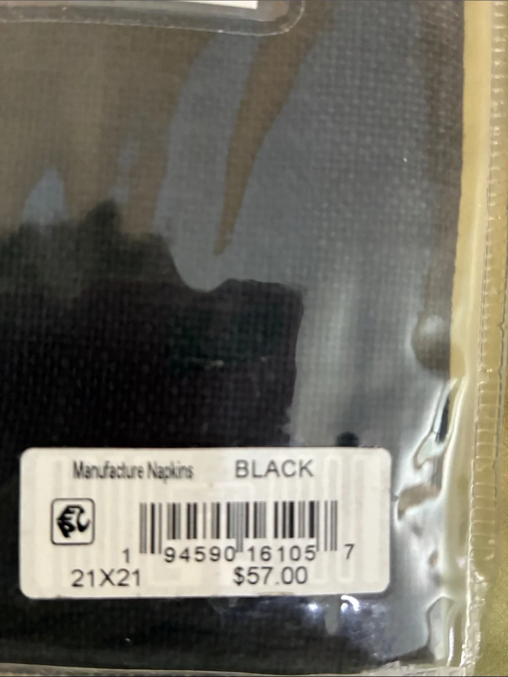 Villeroy & Boch Black 2 Napkin Sets with White Trim, 21” x 21” NWT, $114. retail